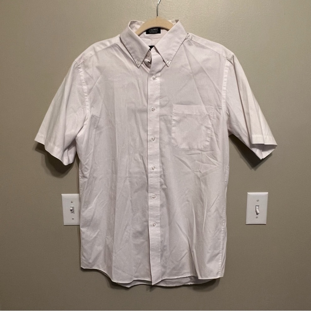 Men’s L Short Sleeve Dress Shirt
